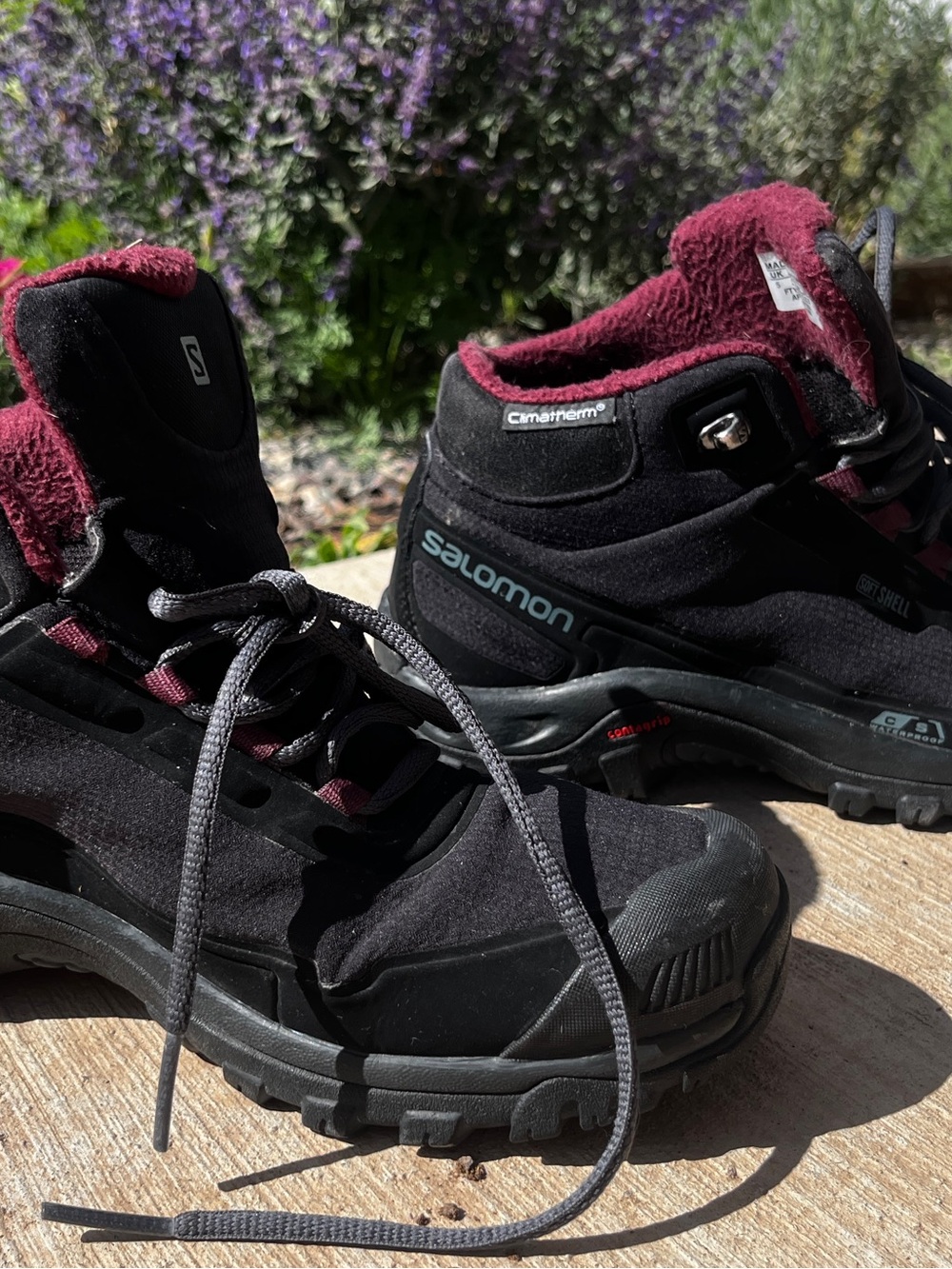 Salomon Women’s Waterproof Softshell Hiking Boots Black Burgundy Size 6.5